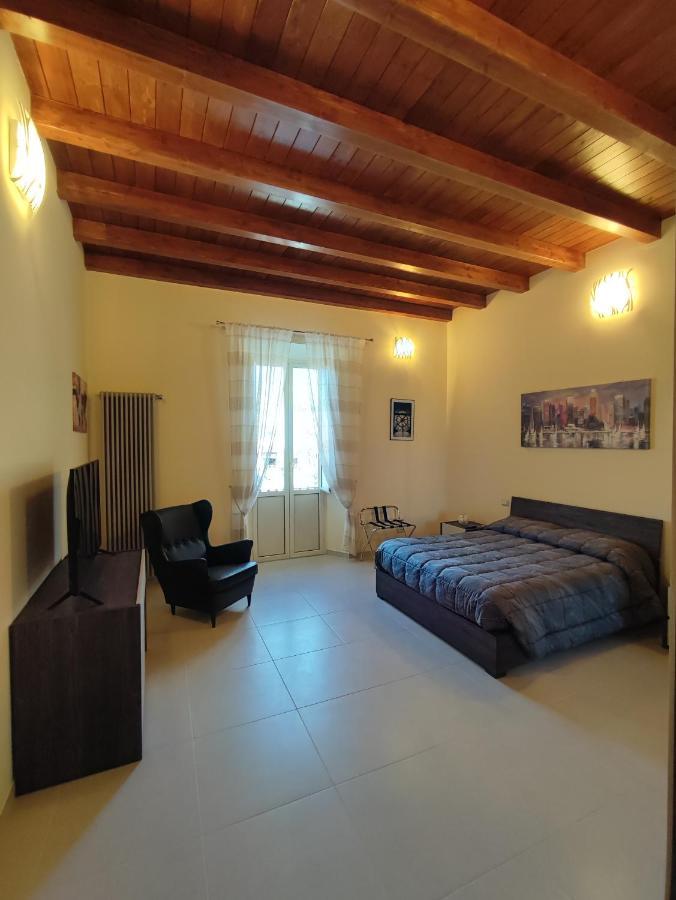In Centro Rooms And Apartments Isola di Liri Dış mekan fotoğraf