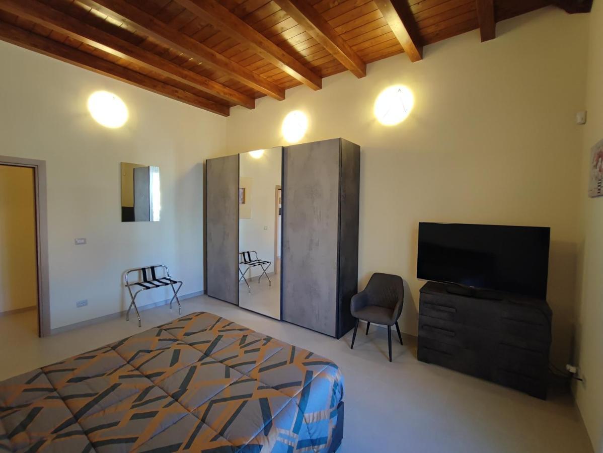 In Centro Rooms And Apartments Isola di Liri Dış mekan fotoğraf